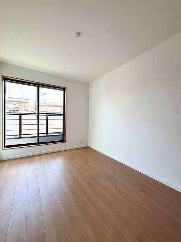 約6.0帖の洋室(南側)① 茨木市島2丁目 新築一戸建 A号地 その他