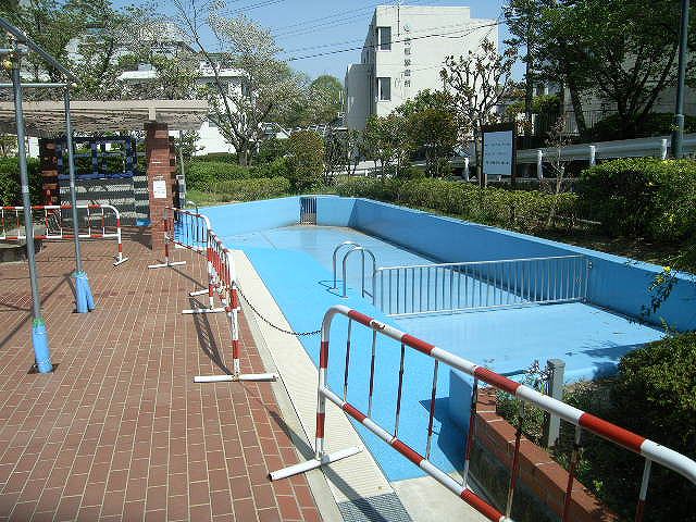 敷地内キッズプール 日興千里台スカイタウンB棟 その他