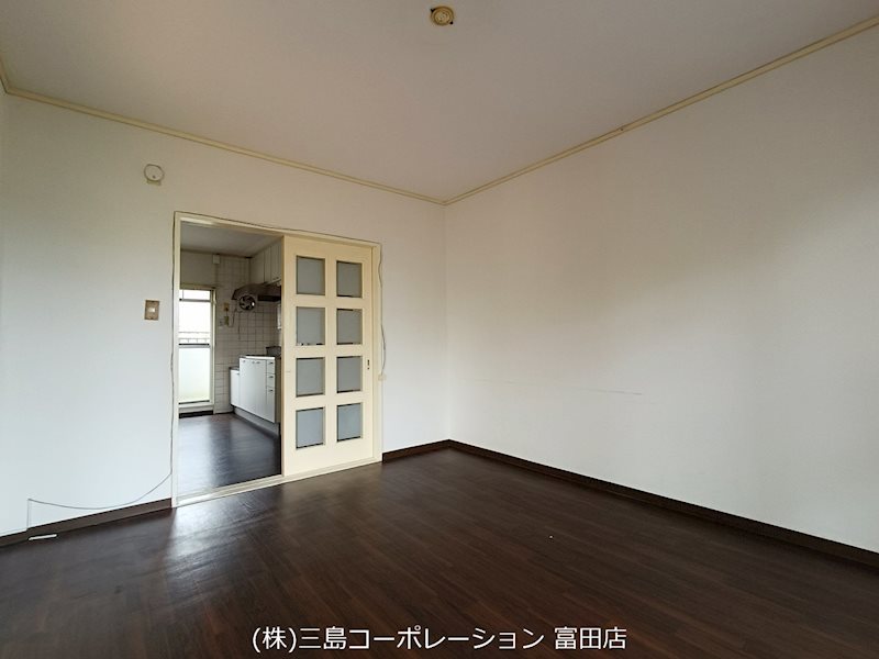 高槻塚原台ハイツ6号棟　1階部分 その他