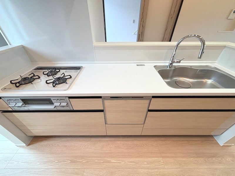 タカラスタンダード製の食洗機付きシステムキッチン 茨木市目垣一丁目 新築一戸建 3号地 全4区画 その他