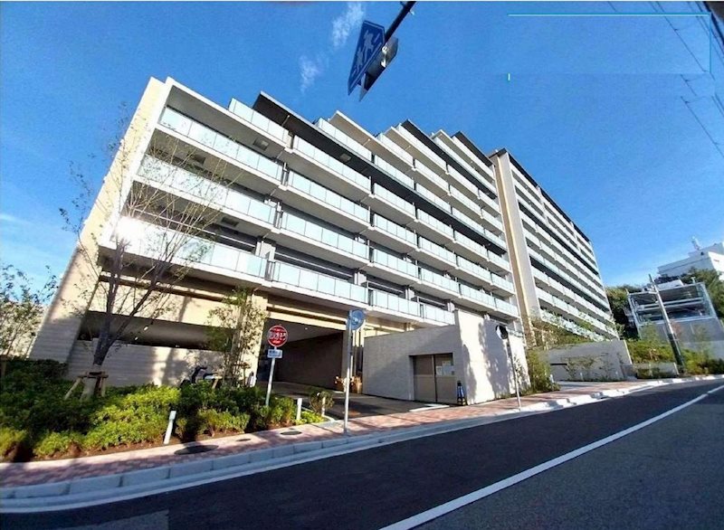 ヴェリテ千里青葉丘  外観写真