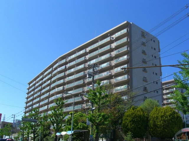 シーアイハイツ南千里A棟 外観写真