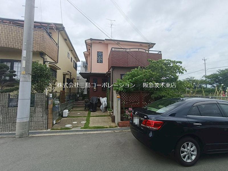 茨木市目垣2丁目　中古一戸建 外観写真