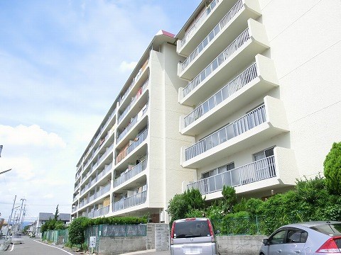 第一茨木ビューハイツ1号棟 外観写真