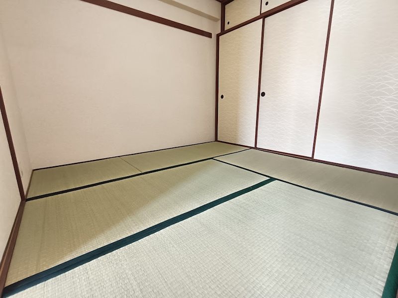 約4.5帖和室 押入付きの和室は来客時にゲストルームとして使っていただけます。 メロディハイム茨木A棟 その他