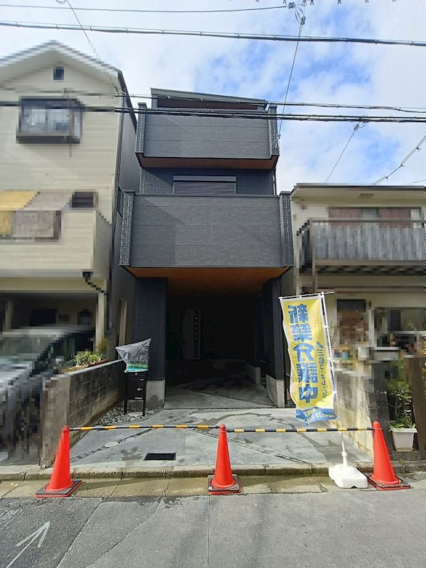 堂々完成しました! 高槻市安満中の町 新築一戸建 その他