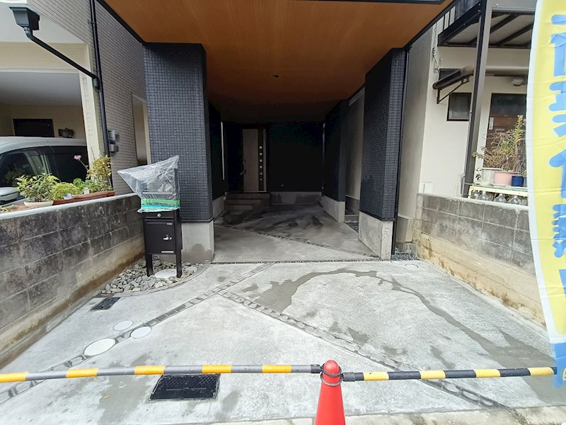 駐車2台可能(車種制限有り) 高槻市安満中の町 新築一戸建 その他