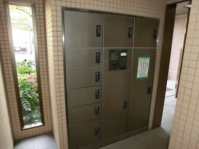 ジオ茨木学園町六番館 その他