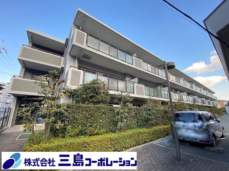 藤和ライブタウン茨木南春日丘3番館   外観写真