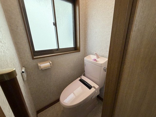 トイレ(ウォシュレット付) 高槻市宮田町2丁目 中古一戸建 その他