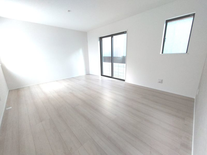 南向きのフリールーム、パンドリー付の広々LDK 北楠葉町全2区画新築分譲住宅B号棟 その他