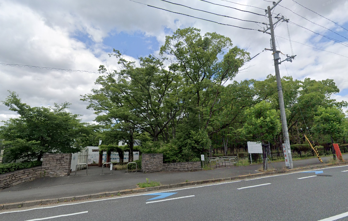楠葉丘一丁目Beハイム 公園