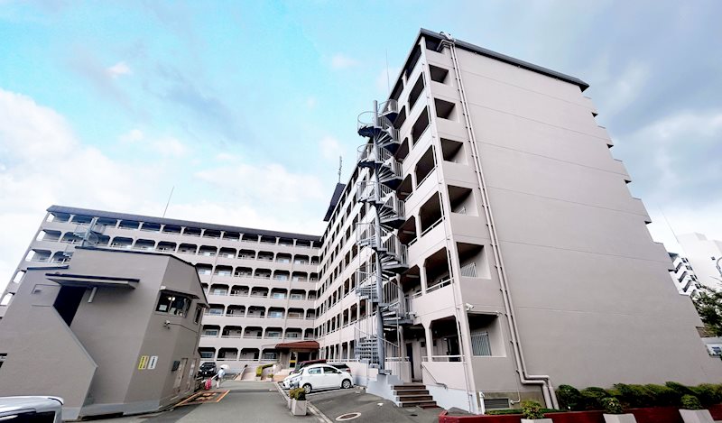 マンション南茨木 外観写真
