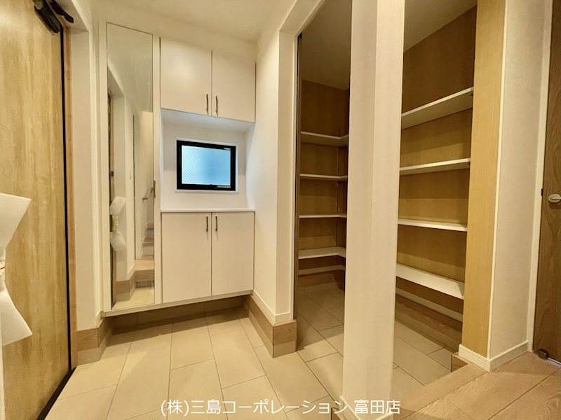 同社施工例写真(玄関) 高槻市赤大路町 建築条件付売土地 その他