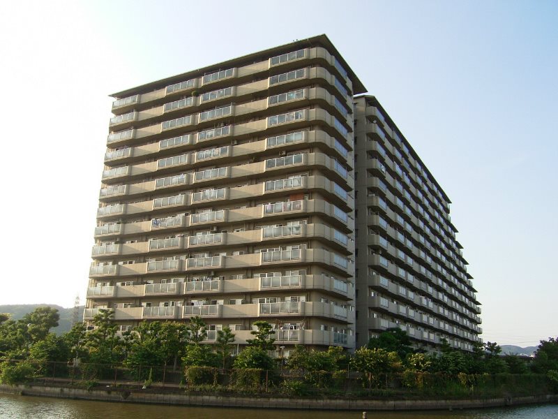 エンゼルハイムリバーサイド高槻 外観写真