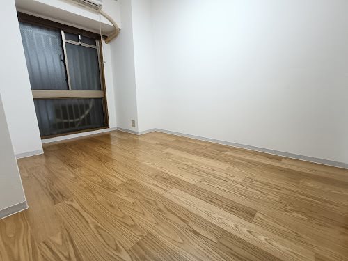 洋室約6.0帖は寝室にお使い下さい。 コスモ茨木シティフォルム その他