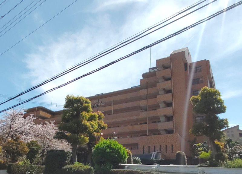 ライオンズマンション枚方 外観写真