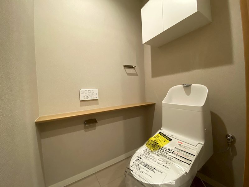 棚や収納も設置しやすく、生活感を隠しやすい空間 ライオンズマンション枚方 その他