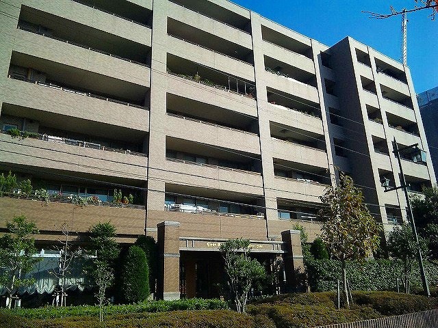 ライオンズマンション高槻リバーサイド  外観写真