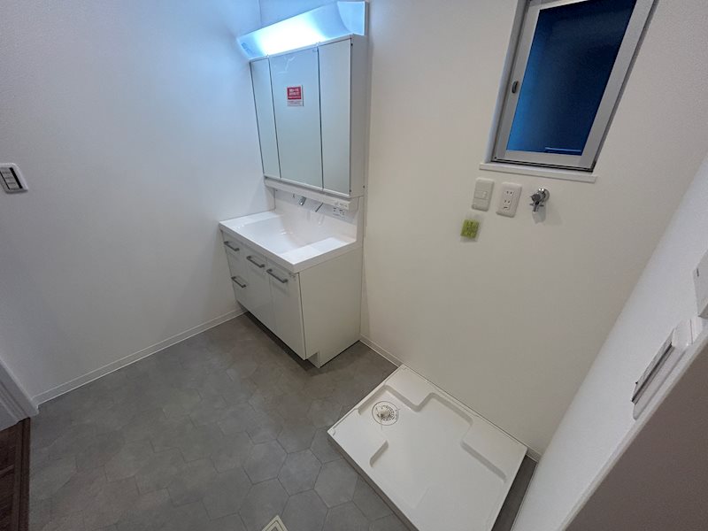 茨木市鮎川3丁目　中古一戸建（未入居物件）　2号地 その他