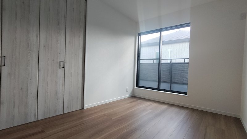 バルコニー側2室配置 茨木市鮎川1丁目 新築一戸建 その他