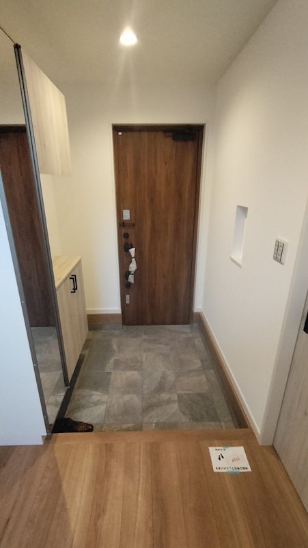 広々とした玄関ホール 茨木市鮎川1丁目 新築一戸建 その他