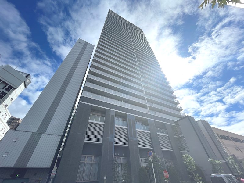 ロイヤルメドゥ香里園タワー 外観写真