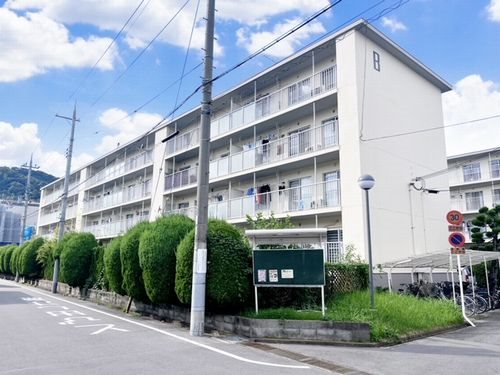 コーポ水無瀬B棟 外観写真