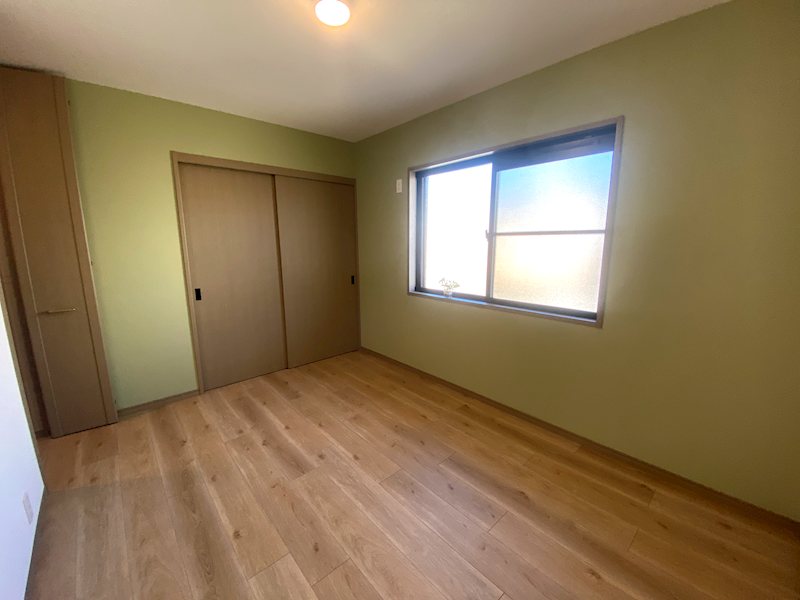 WIC付き洋室6帖 お子様や趣味のお部屋にいかがですか 東船橋2丁目一戸建 (再生住宅) その他