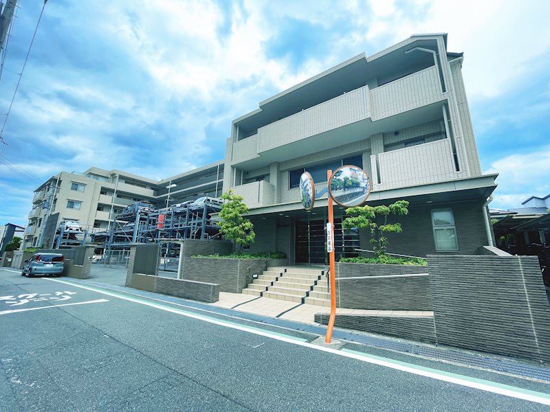 BELISTA香里ケ丘 外観写真