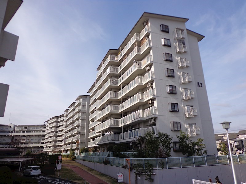 公社山田西第3次団地A3棟   外観写真