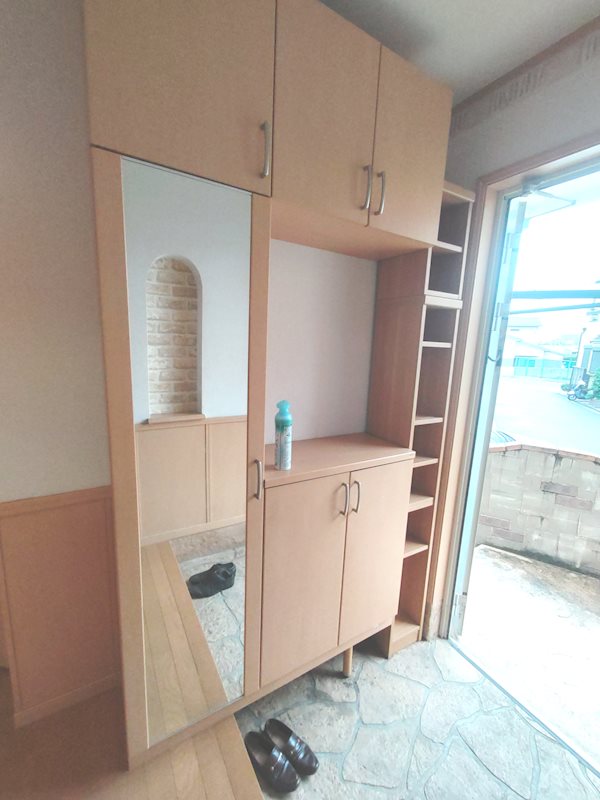 収納充実姿見付シューズボックス 交野市私部西4丁目一戸建 その他