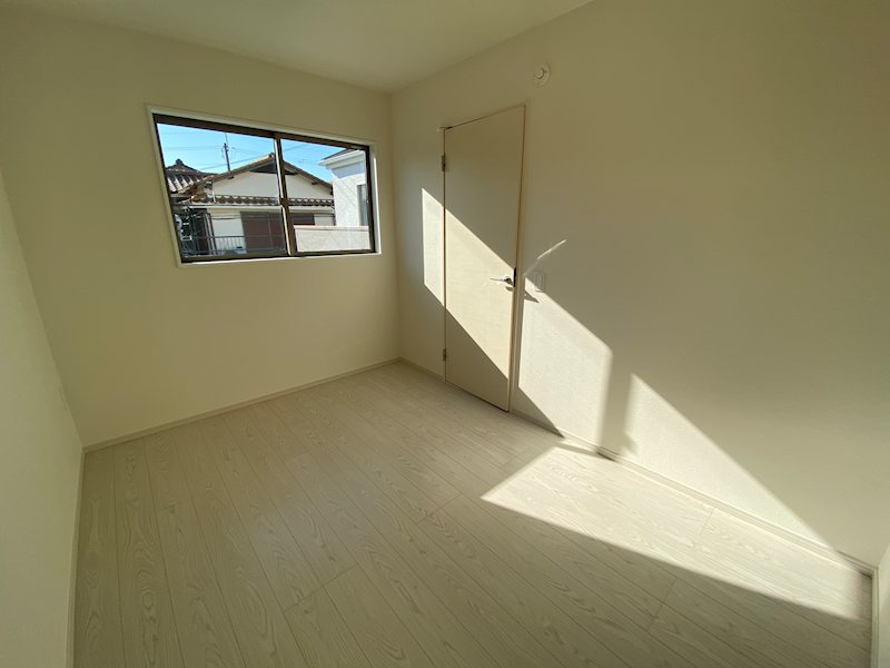 クローゼット付き5.1帖 洋室 お子様のお部屋にいかがでしょうか 天野が原町4丁目限定1邸新築分譲住宅  その他