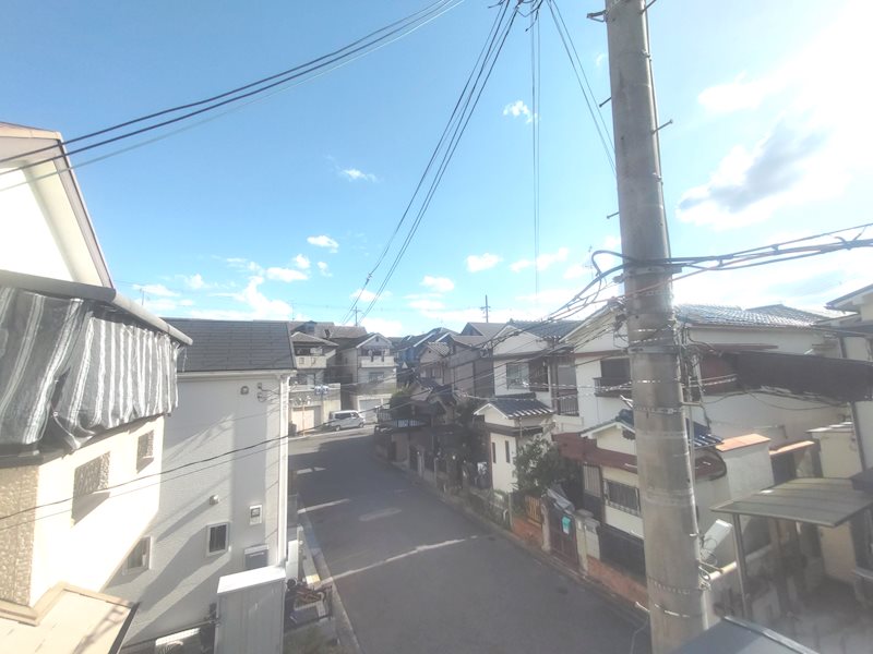 バルコニーからの閑静な街並み 香里ケ丘12丁目Hartfulltown限定1邸新築分譲住宅 その他