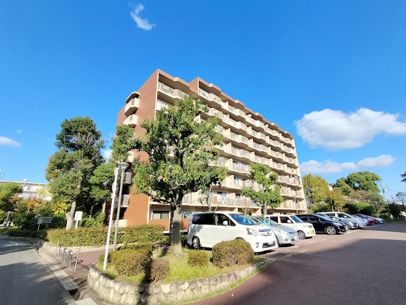 白川高層住宅11号棟 外観写真