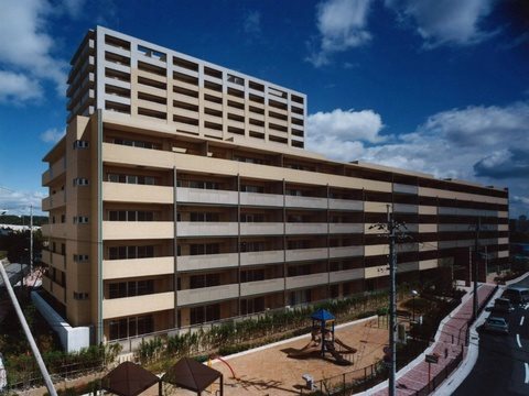 ライオンズマンション茨木ヒルズ   外観写真