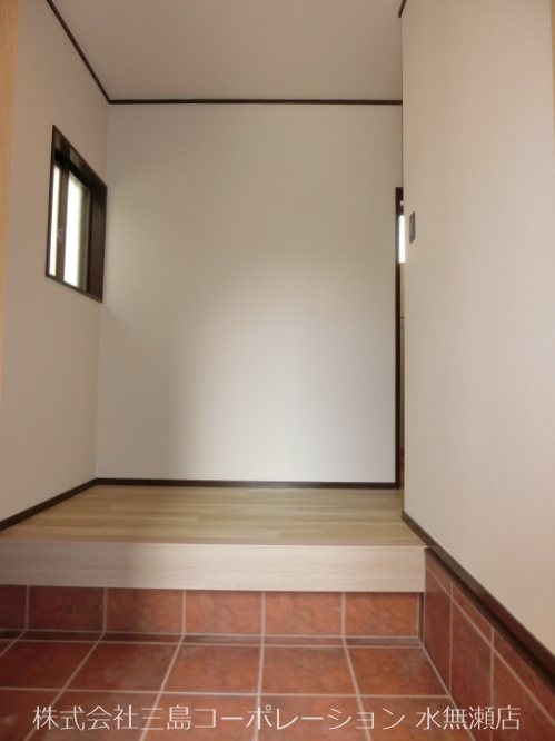 玄関 島本町東大寺3丁目 中古一戸建 その他