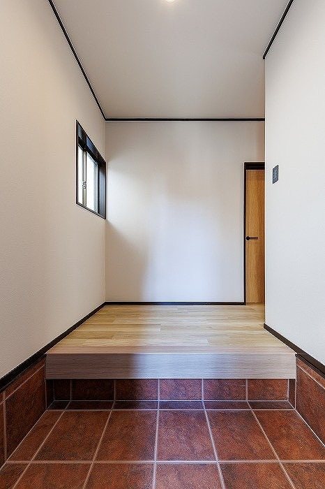 玄関 島本町東大寺3丁目 中古一戸建 その他