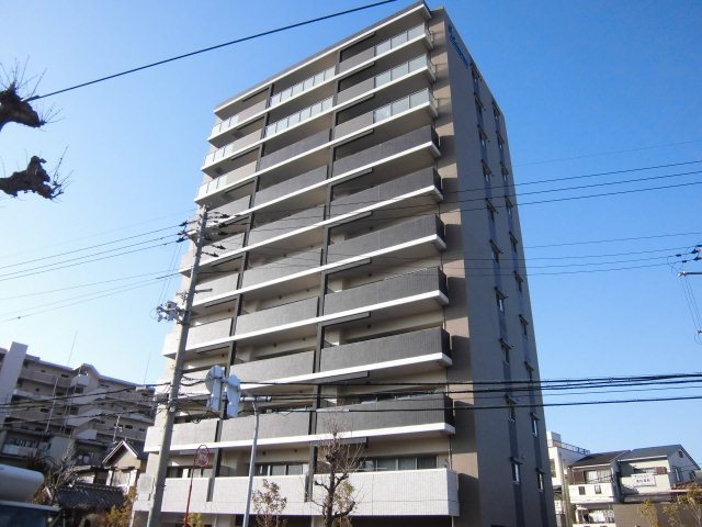 プレサンスロジェ高槻プレミア  外観写真