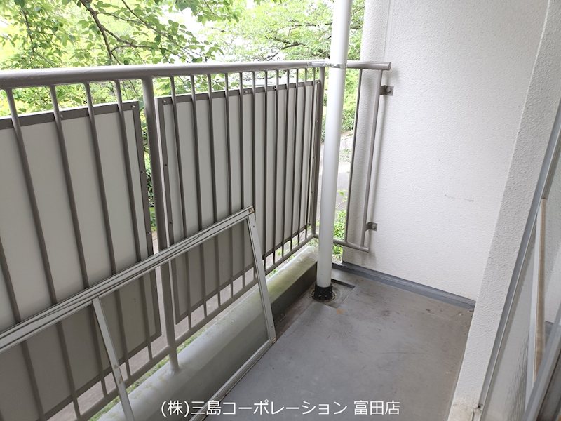 高槻塚原台ハイツ5号棟  現地写真（バルコニー）
