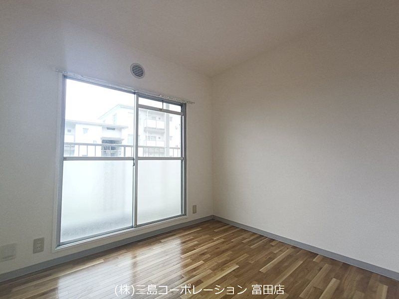 高槻塚原台ハイツ5号棟  内観写真（リビング以外の居室）