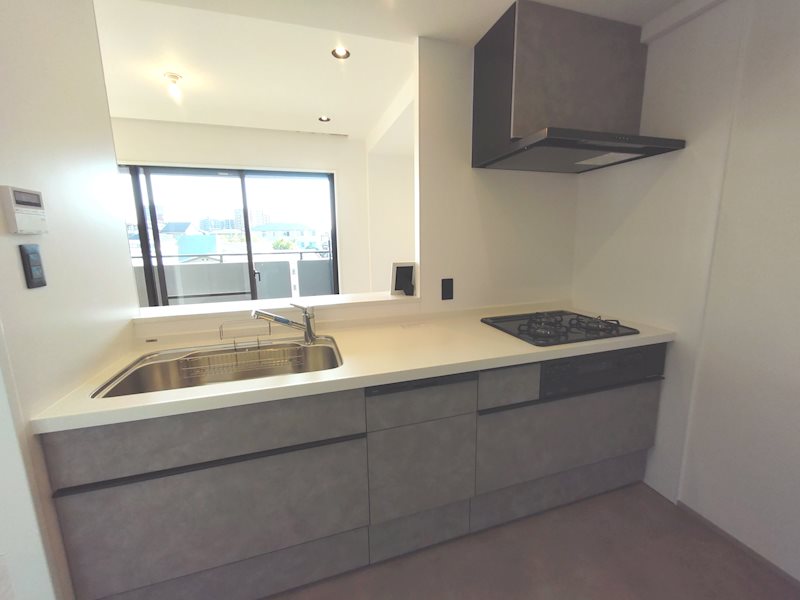 家族とのコミュニケーションに食洗器付対面式システムキッチン新調 グランステイツ香里園山之手町 その他