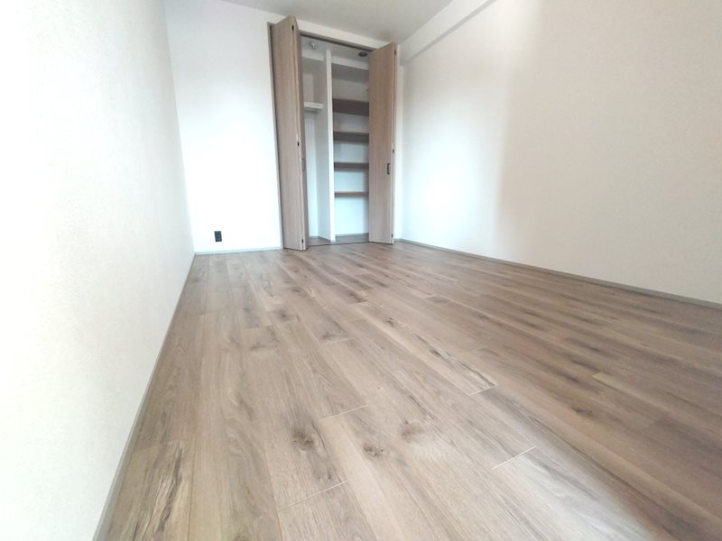 リビング隣接、収納充実の洋室6帖 グランステイツ香里園山之手町 その他