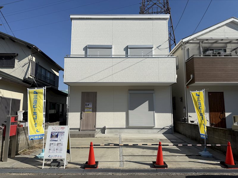 茨木市鮎川4丁目　中古一戸建（未入居物件） 外観写真