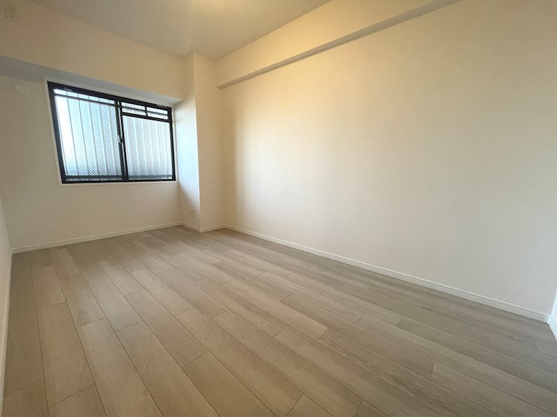 約6帖の洋室 主寝室にいかがですか ライオンズガーデン枚方 その他