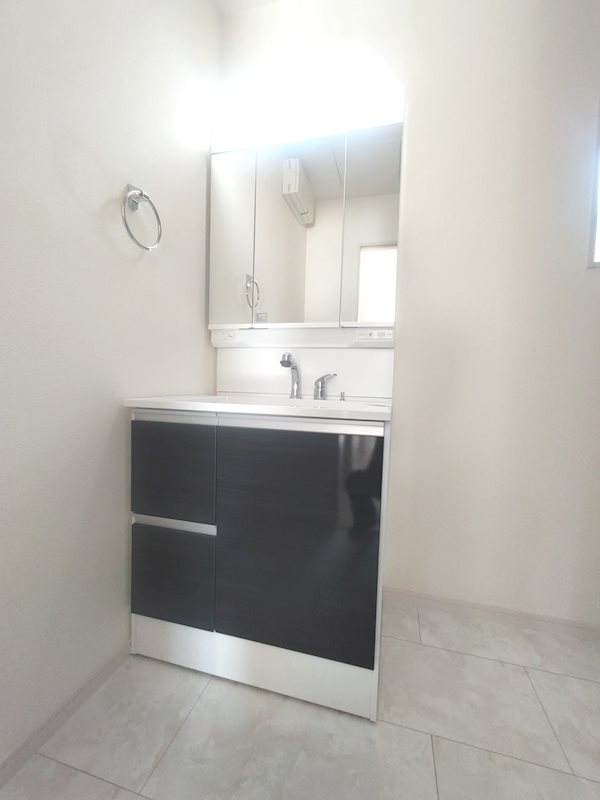 三面鏡洗面化粧台 高田1丁目LiveleGardenS限定1邸新築分譲住宅 その他