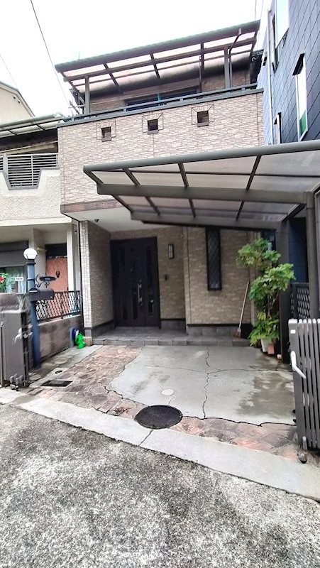 カーポート付き駐車場 吹田市清水 中古一戸建 その他