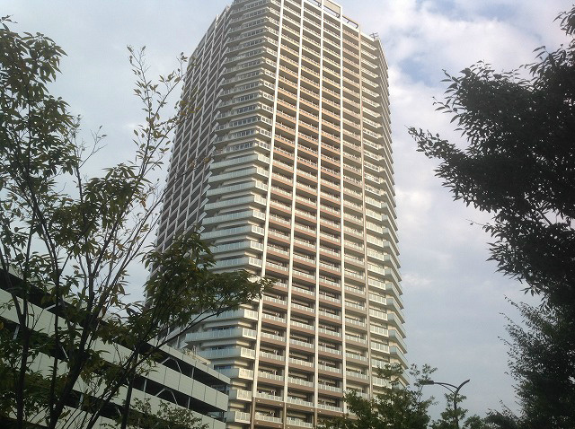 パークタワー南千里丘  外観写真