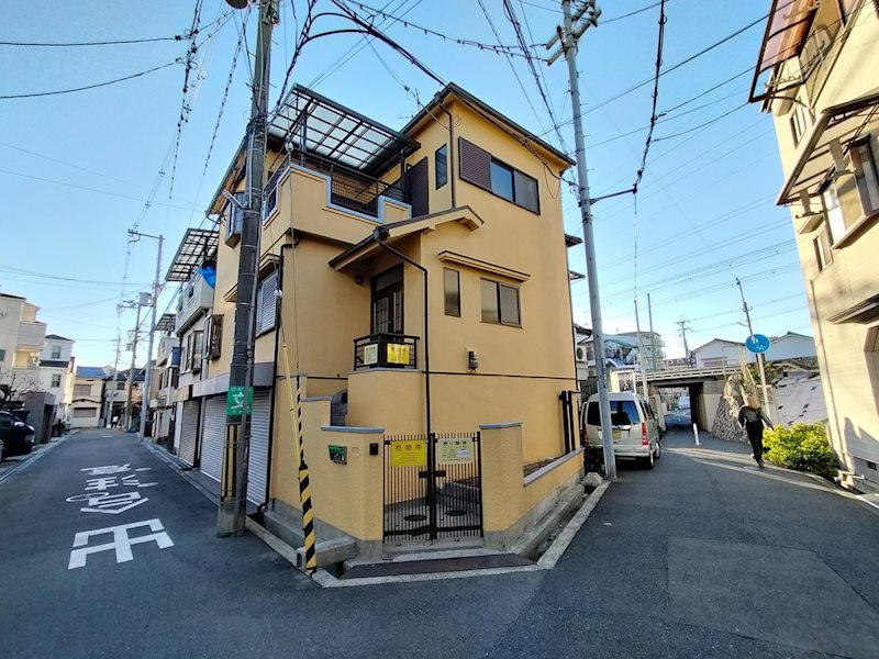 茨木市東奈良1丁目　中古一戸建 外観写真