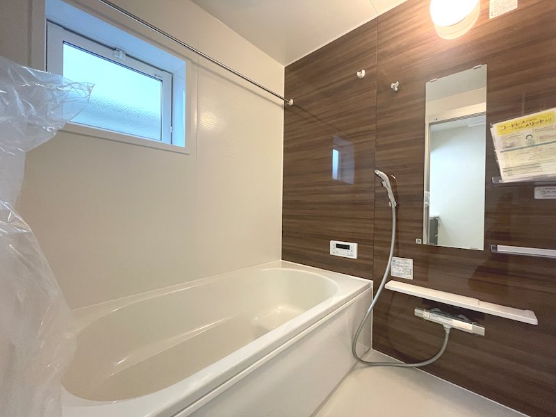 ボタン一つで決まった湯量と温度でお風呂が沸き、いつでも暖かいお風呂に入ってリラックスできます 私部4丁目BloomingGarden限定1邸新築分譲住宅 その他